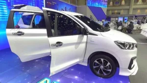 सिर्फ ₹40,000 के डाउनपेमेंट में घर लाएं Maruti की शानदार 7-Seater Ertiga, महीने की EMI सिर्फ ₹10,000 — जानें पूरी डिटेल